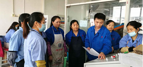 成都MILAN米兰体育·（中国）官方网站集团电热毯车间拓展班组活动