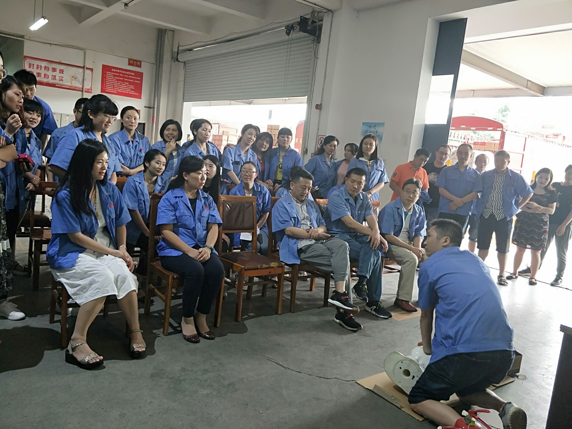 成都MILAN米兰体育·（中国）官方网站集团营销中心消防培训及演练