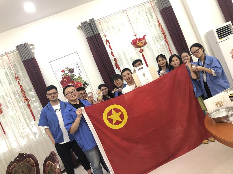 成都MILAN米兰体育·（中国）官方网站集团七彩青年俱乐部之自制美心冰皮月饼