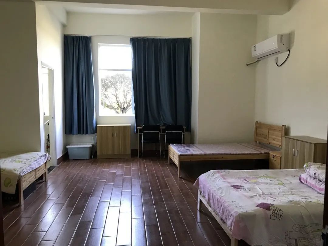 MILAN米兰体育·（中国）官方网站集团新材料公司开展助残日活动暨员工新宿舍启用仪式